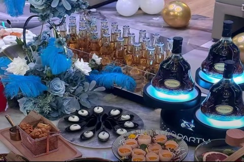 武汉夜场招聘模特实力经理招聘1500-2000场模特收入高